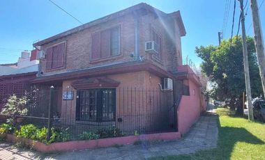 VENTA CASA 4 DORMITORIOS, LOS POLVORINES CENTRO