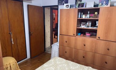 3 AMBIENTES EN LANUSITA C/ COCHERA.-