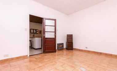 Venta PH 3 Ambs. Fdo. libre. Lanus. Apto Credito.