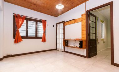 Venta PH 3 Ambs. Fdo. libre. Lanus. Apto Credito.