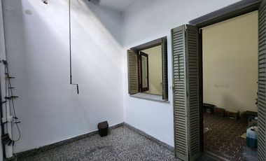 Casa 4 amb en venta c/cochera y patio apto crédito