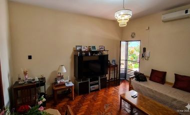 PH ,VENTA  2 AMB. PATIO ,TERRAZA MUY BUEN ESTADO