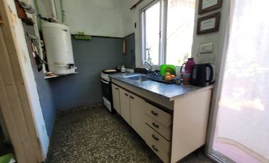 PH TIPO CASA DOS VIVIENDAS-COCHERA