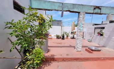 PH TIPO CASA DOS VIVIENDAS-COCHERA