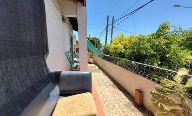 PH TIPO CASA DOS VIVIENDAS-COCHERA