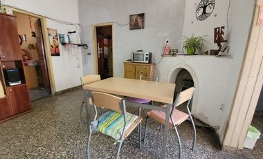 PH TIPO CASA DOS VIVIENDAS-COCHERA