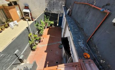 PH TIPO CASA DOS VIVIENDAS-COCHERA