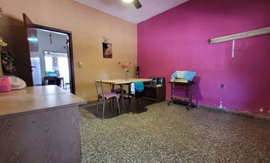 PH TIPO CASA DOS VIVIENDAS-COCHERA