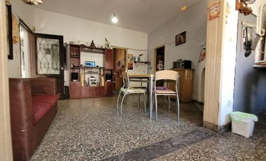 PH TIPO CASA DOS VIVIENDAS-COCHERA