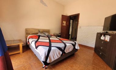 PH TIPO CASA DOS VIVIENDAS-COCHERA
