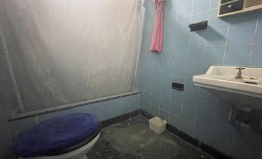 Casa P/ 2 familias 3 AMB cada una 8,66x 27,71 MTS