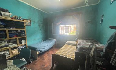 Casa P/ 2 familias 3 AMB cada una 8,66x 27,71 MTS