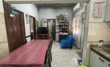 Casa P/ 2 familias 3 AMB cada una 8,66x 27,71 MTS