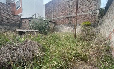 Casa P/ 2 familias 3 AMB cada una 8,66x 27,71 MTS