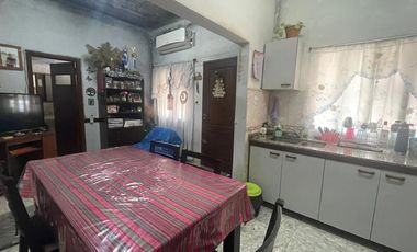 Casa P/ 2 familias 3 AMB cada una 8,66x 27,71 MTS
