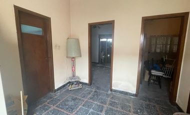 Casa P/ 2 familias 3 AMB cada una 8,66x 27,71 MTS