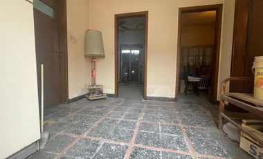 Casa P/ 2 familias 3 AMB cada una 8,66x 27,71 MTS