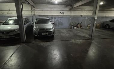 3 AMB. EN LANUSITA  CON COCHERA