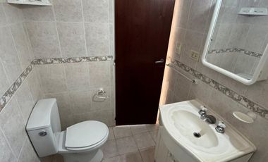 3 AMB. EN LANUSITA  CON COCHERA