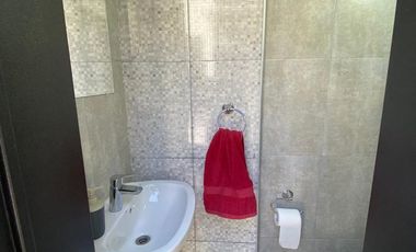 VENTA IMPORTANTE CHALET 5 AMBIENTES, BANFIELD R