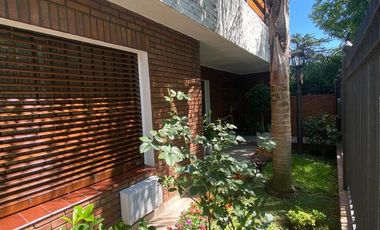 VENTA IMPORTANTE CHALET 5 AMBIENTES, BANFIELD R