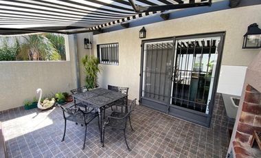 VENTA IMPORTANTE CHALET 5 AMBIENTES, BANFIELD R