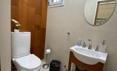 VENTA IMPORTANTE CHALET 5 AMBIENTES, BANFIELD R