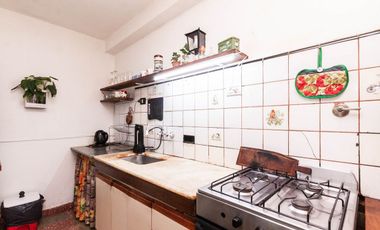 Venta Casa p/ 2 familias c/ patio, coch y terraza