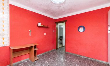 Venta Casa p/ 2 familias c/ patio, coch y terraza