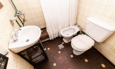 Venta Casa p/ 2 familias c/ patio, coch y terraza