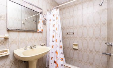 Venta Casa p/ 2 familias c/ patio, coch y terraza