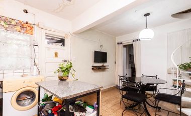 Venta Casa p/ 2 familias c/ patio, coch y terraza