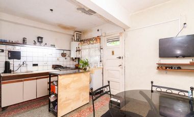 Venta Casa p/ 2 familias c/ patio, coch y terraza