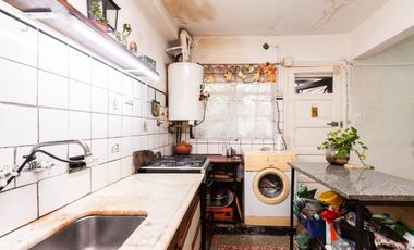 Venta Casa p/ 2 familias c/ patio, coch y terraza