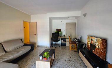 DEPTO EN VENTA 4 AMB LANÚS CON PATIO
