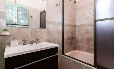 Duplex 3 amb en venta en Lanús con cochera