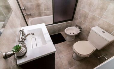Duplex 3 amb en venta en Lanús con cochera