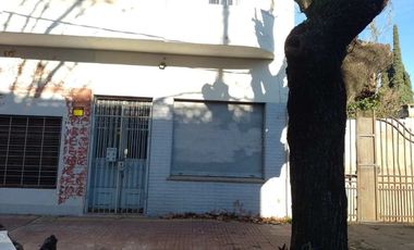 2 AMBIENTES ´+LOCAL +TERRAZA A RECICLAR -LANUS E