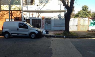 2 AMBIENTES ´+LOCAL +TERRAZA A RECICLAR -LANUS E