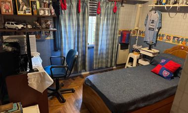 3 AMBIENTES EN LANUSITA C/ COCHERA.-APTO CREDITO