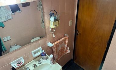 3 AMBIENTES EN LANUSITA C/ COCHERA.-APTO CREDITO
