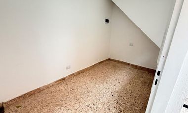 SE ALQUILA PH 2 AMB CON PATIO- A ESTRENAR-CASEROS