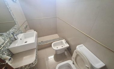 DEPÓSITO C/OFICINA VENTA V. LUGANO MUY BUEN ESTADO