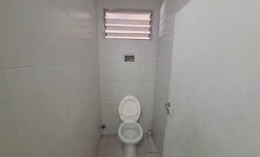 DEPÓSITO C/OFICINA VENTA V. LUGANO MUY BUEN ESTADO