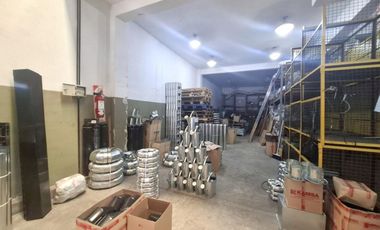 DEPÓSITO C/OFICINA VENTA V. LUGANO MUY BUEN ESTADO