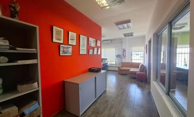 DEPÓSITO C/OFICINA VENTA V. LUGANO MUY BUEN ESTADO