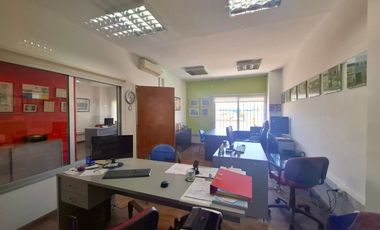 DEPÓSITO C/OFICINA VENTA V. LUGANO MUY BUEN ESTADO