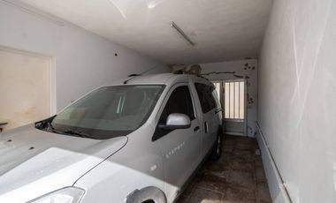 Casa 2 dorm, 2 baños, cochera y patio en S Jerónim