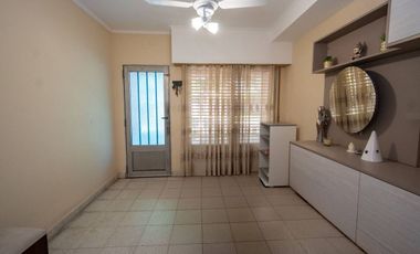 Casa 2 dorm, 2 baños, cochera y patio en S Jerónim