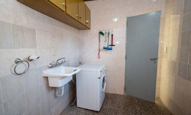 Casa 2 dorm, 2 baños, cochera y patio en S Jerónim